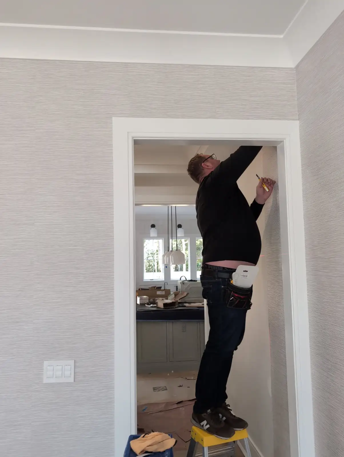 Wallpaper installation process - precision craftsmanship