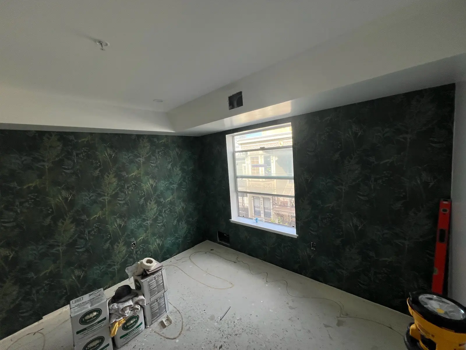 Dining room wallcovering installation